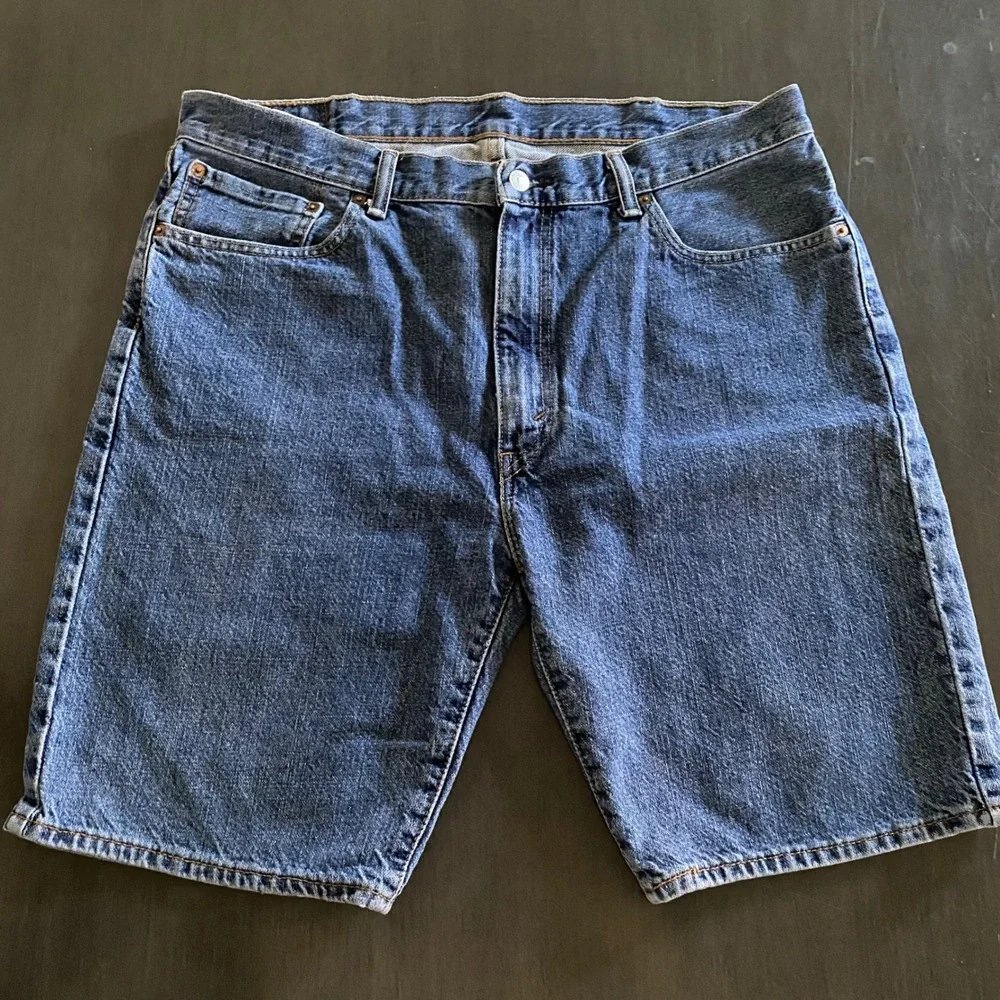 Levis 505 Regular Fit Denim Shorts Mens 38 Medium Wash Blue Cotton Jean Shorts